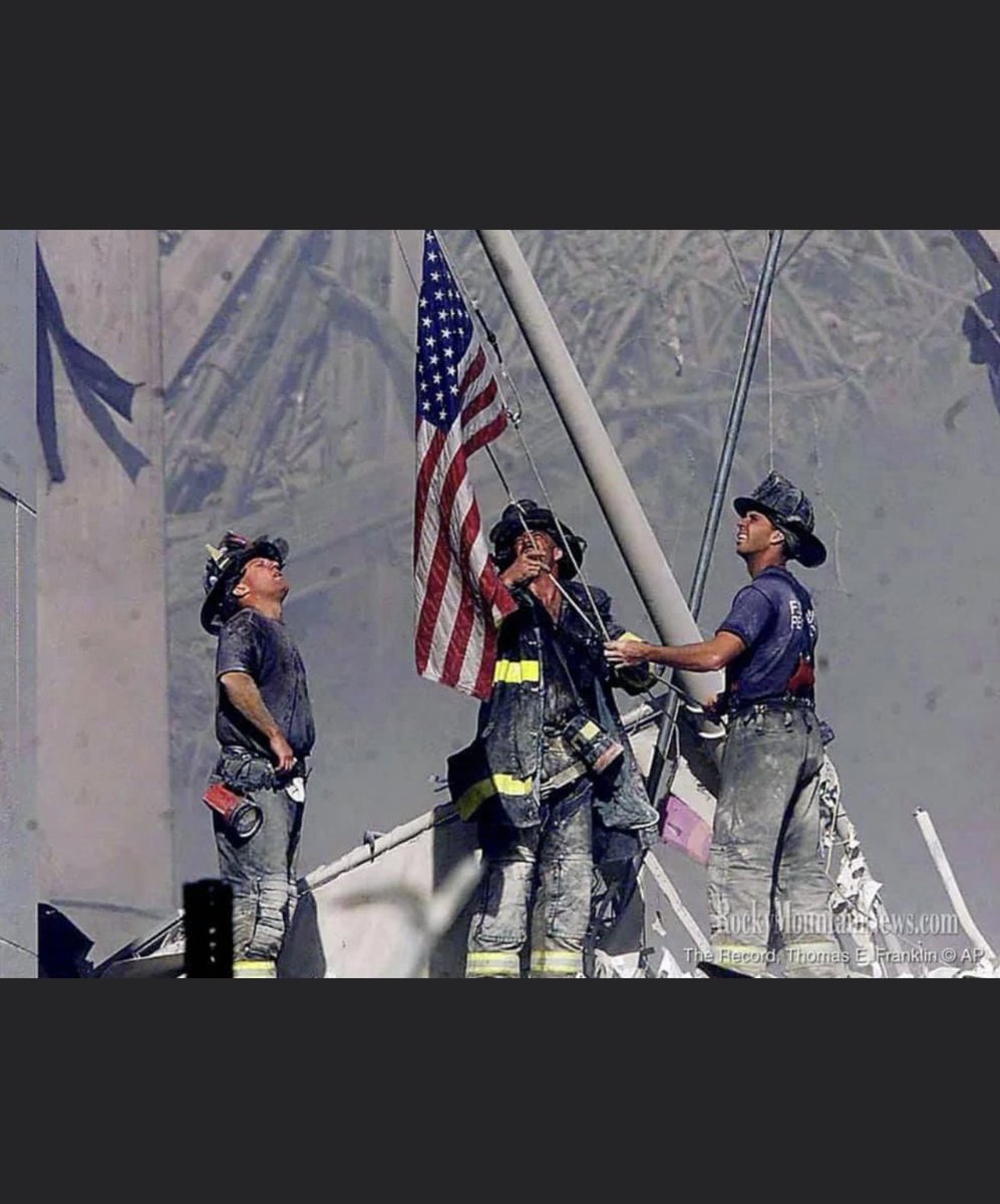 HuntInjury's tweet photo. Never forget 9/11. Thinking of the families who lost so much on that fateful day. https://t.co/1znM0s3yhy
