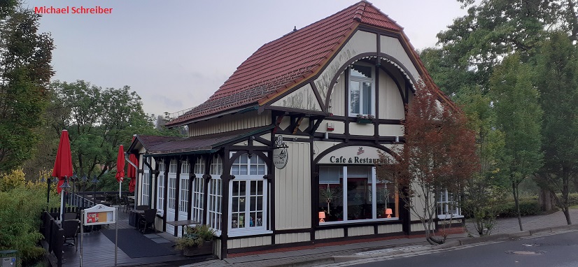 schreiber1976's tweet photo. #Hungrig ist Wanderer Micha aus #Sachsen! 🤭 Im Café am #Kurpark, das als #Restaurant warme Küche anbietet, wurde er nie enttäuscht. 👌Friendly Personal, üppige Portionen 🫕🍳🥗🍲Franziskaner #Weißbier auf #Freisitz. 🍺 #Schierke an der Brockenstraße #Harz nur Donnerstag Ruhetag! https://t.co/5vcPQPtgMt