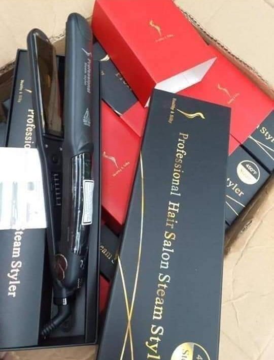 CosmeticsStoore's tweet photo. المسابقه الجديده🥳

 الجوائز
1️⃣مكوه بروفيشنال البخاريه
2️⃣منتجين من مجموعهCeave من اختيارك
3️⃣منتجين من مجموعهLaRoch من اختيارك
4️⃣ 40قطعه ميني ساندوتش أو ميني دونات من @tasty_bites99

الشروط
1.فولو
@Tasty_Bites99
@CosmeticsStoore
2.رتويت
3.منشن 5 من اصحابك

السحب بعد اسبوع
. https://t.co/Q8L3SGKy9H