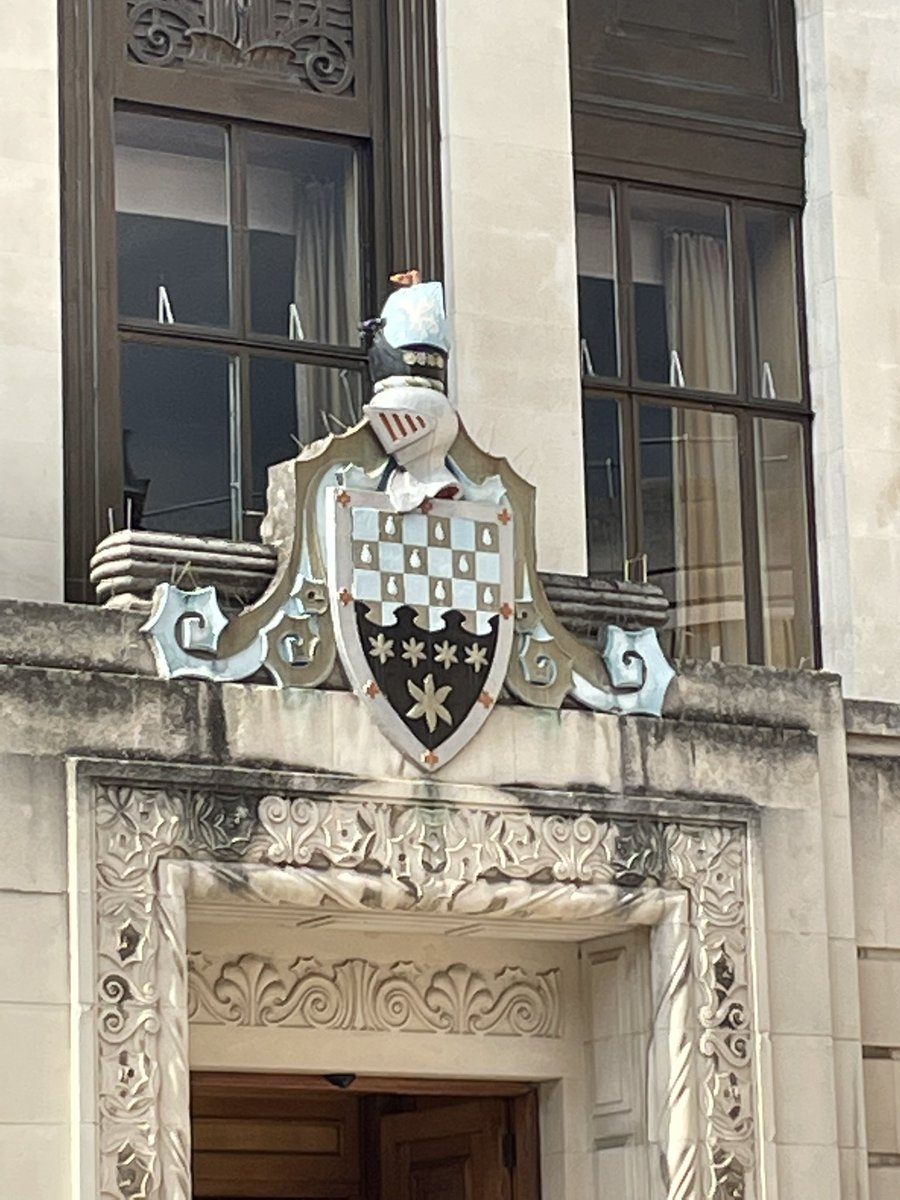 johnkiddle's tweet photo. Great privilege to attend the reading of the Proclamation at Wandsworth Town Hall this afternoon 
by @WandsworthMayor , good to meet with so many civic and community leaders from across this great borough @wandbc @MarshadeCordova @DrRosena 
#GodSaveTheKing https://t.co/vWcHPDhD4F