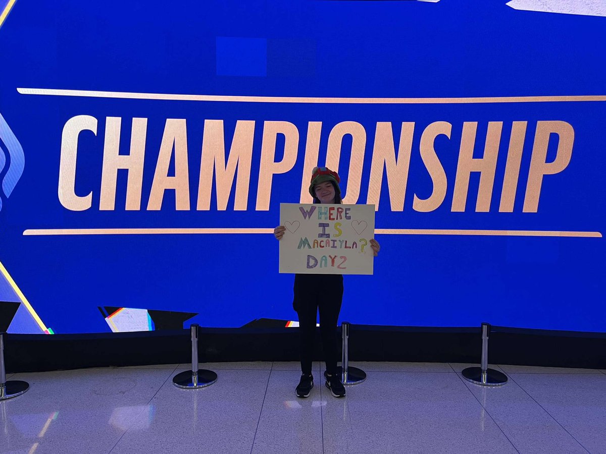BFogz3's tweet photo. @macaiyla 

@xo_emru is still looking for Macaiyla day 2
#lcs https://t.co/zyMOqgwJl8