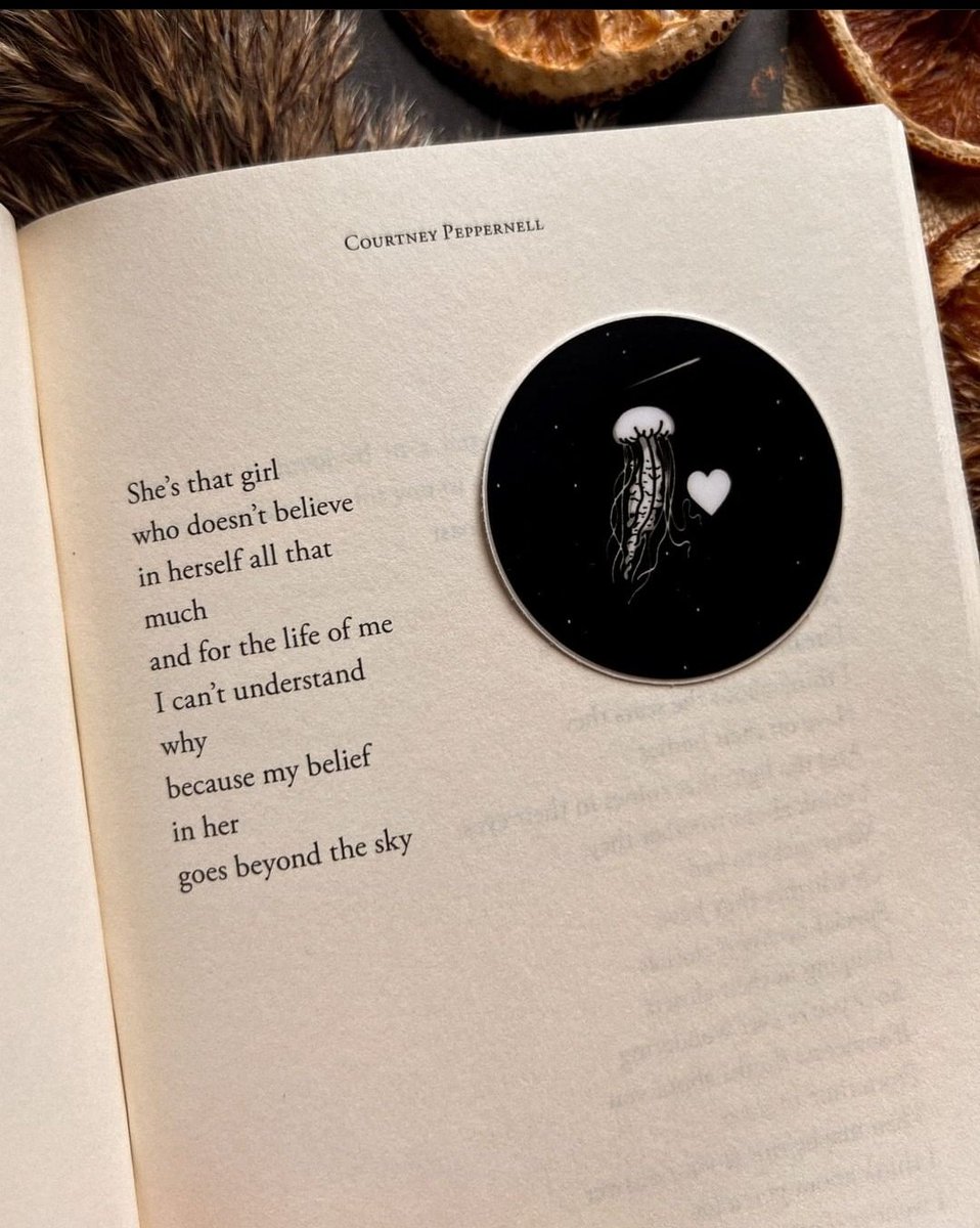 snehal_k_'s tweet photo. A beautiful and soulful piece of words I came across today...
#courtneypeppernell #pillowthoughts https://t.co/mFuDApT1EG