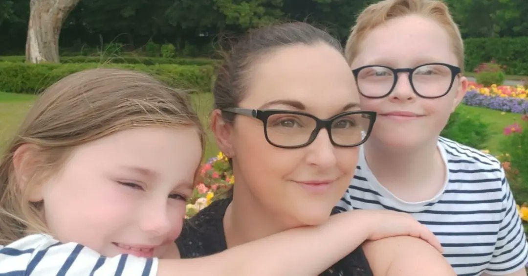 cathyprescott's tweet photo. Perfect day with these 2. #familytime
1 missing https://t.co/KabpbByzXf