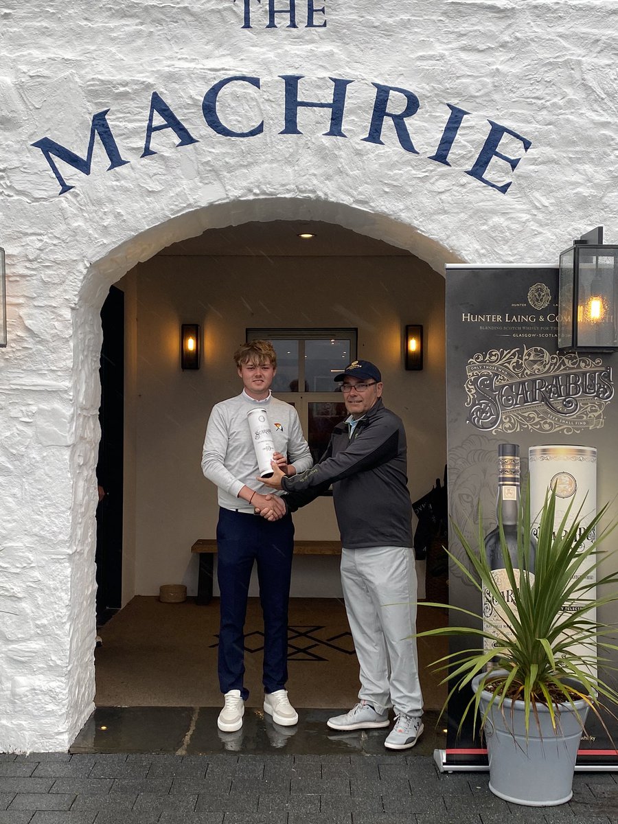 Congratulations to Ryan Foley who won the Scarabus Machrie Open with a superb gross score of 143, 1 under par 👏👏👏 @ardnahoe @hlaingwhisky @davidjfoley A fantastic event played over The Machrie Links ⛳️