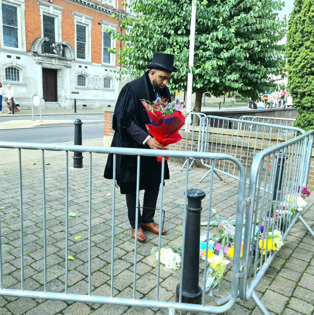 Cllr Maz Hussain tweet media