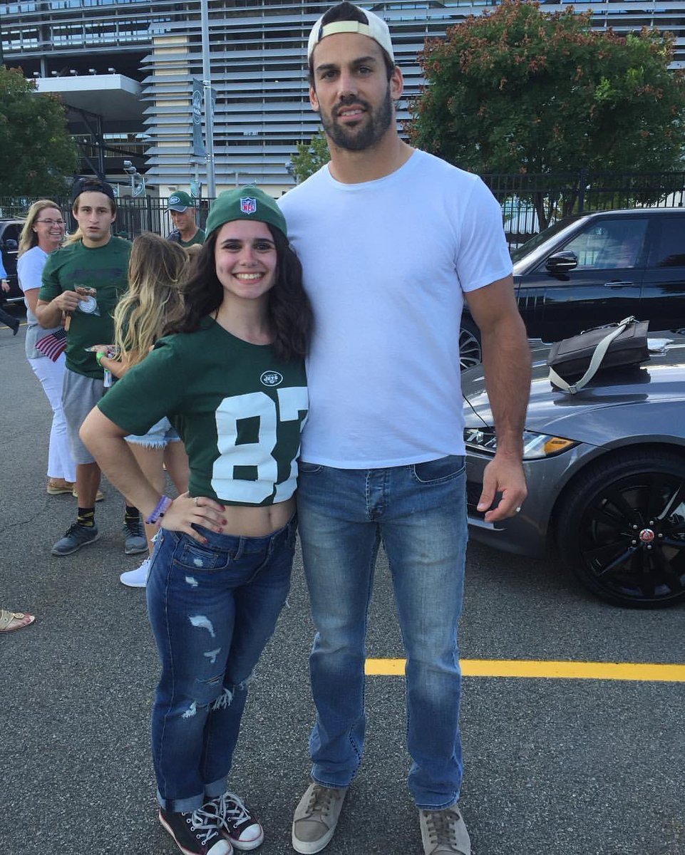 alainabuccino's tweet photo. happy 6th anniversary to the day @NY_JETS_Queen made my dreams come true 😂🥺😭 #deckdaddy #jets #takeflight
GAME DAY, BABY https://t.co/TOg14ljjM4