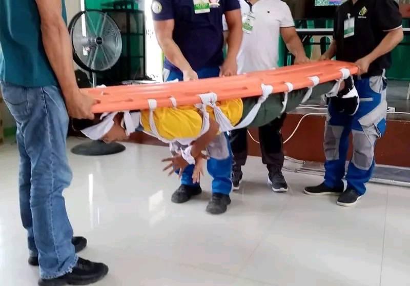 kblstgn's tweet photo. no one:

mga staff sa DQ: https://t.co/2HycvEgCvC