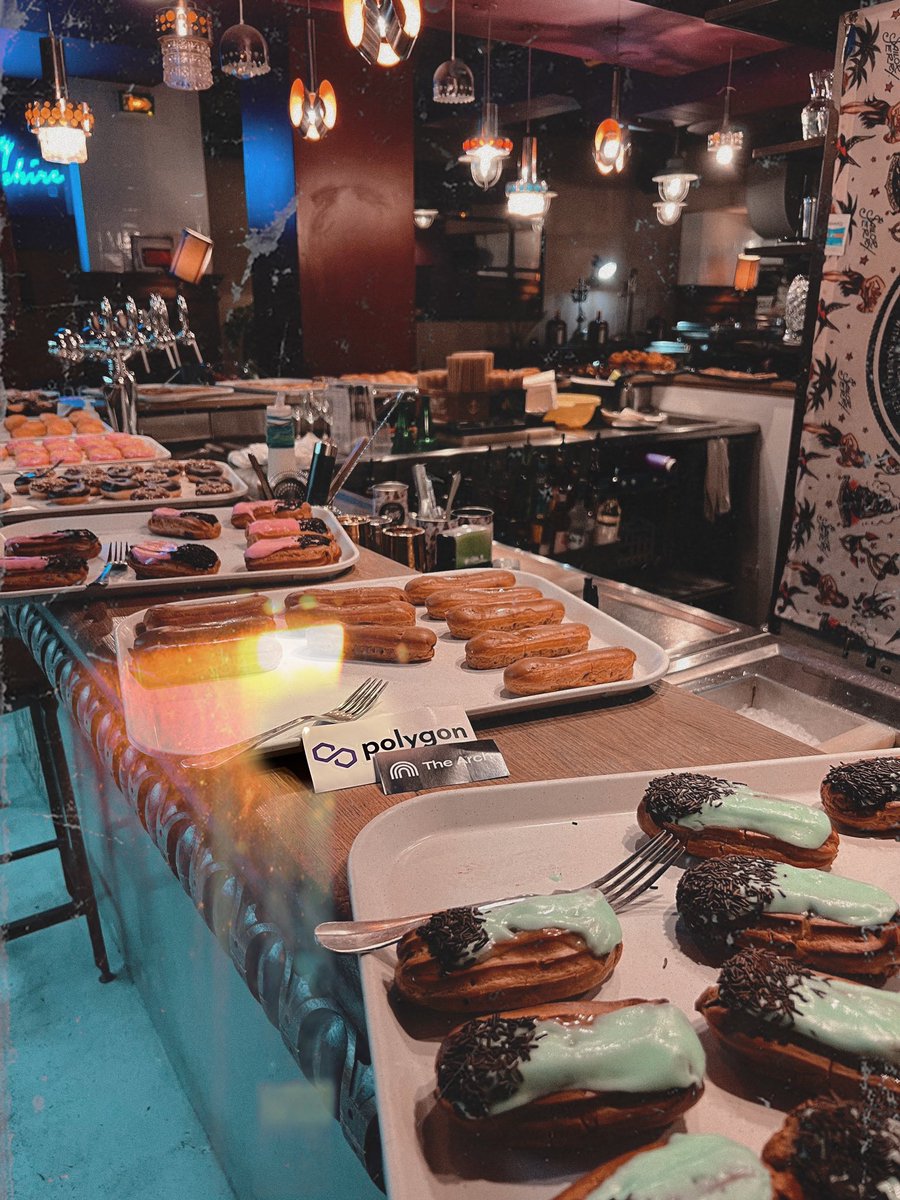 jointhearch's tweet photo. Some memories of our Picnic³ (rebranded Brunch³) 🥐🍩🍊

Meeting frens IRL and spending great moments is part of our DNA https://t.co/g6uCMA2eUn
