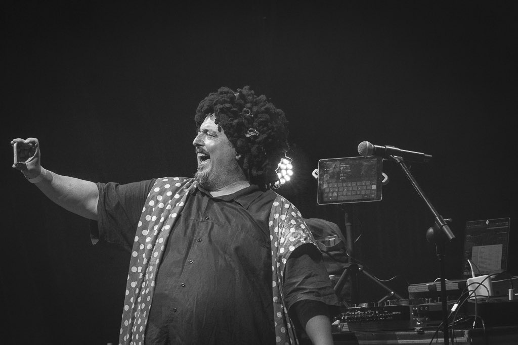 Hatortxurock's tweet photo. #HTX26 📸 Argazki bilduma
🎶 @buleleria @elepuntodj
.
.
.
#hatortxu #djbull #djelepunto #auzolana #elkartasuna #hatortxurock #musikajaialdia #jaialdia #denaketxera #zeruahelmuga #etxera https://t.co/s4RhSHvHFy