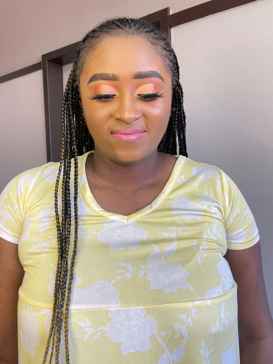 AndileMadisa's tweet photo. R250 get you this beautiful Facebeat. 🔥😍

Call/WhatsApp☎️:078 473-1040

#GirlTalkZA #pretoria #makeupartist https://t.co/f0gYIVnESs