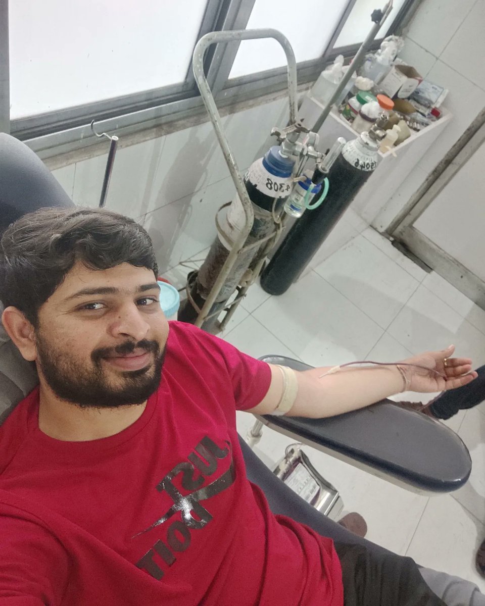 RahulChocha's tweet photo. #blood #blooddonation #savelife #junagadh #gujarati #india #instagram #likeforlikes #followforfollowback #love https://t.co/uUJVYmNs0e