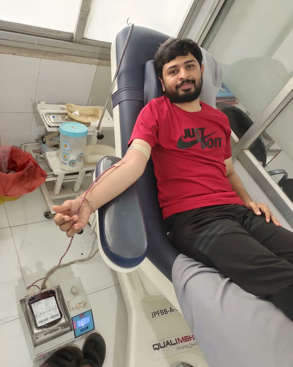 RahulChocha's tweet photo. #blood #blooddonation #savelife #junagadh #gujarati #india #instagram #likeforlikes #followforfollowback #love https://t.co/uUJVYmNs0e