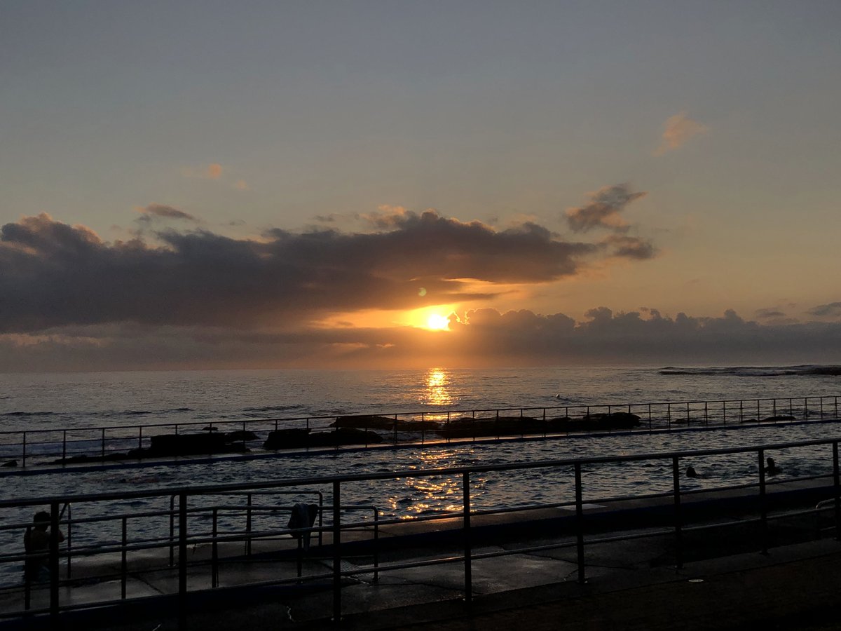 mutlu_rahim's tweet photo. 12 months, 12 dawn photos in the South Coast #Australia 🌤️🌏 1⃣/3 https://t.co/MUKrocfOoq