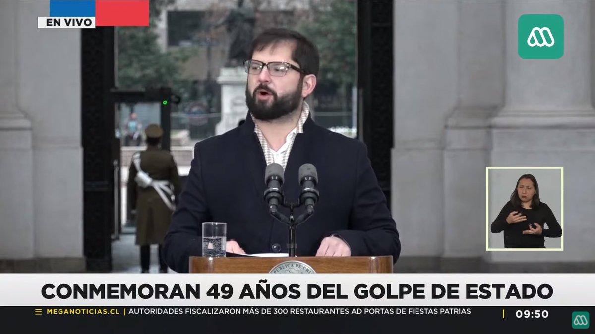 meganoticiascl's tweet photo. 📺 #MeganoticiasAlerta | Presidente Boric: "Hay algunos que parecieran creer que la derrota nos debilita: No es necesario que mientan, aquí estamos firmes"

📡 Señal en vivo » https://t.co/6Gu7yzGMH7

📡 Señal YouTube » https://t.co/iCmTtTlX3v https://t.co/u0R97atmXL