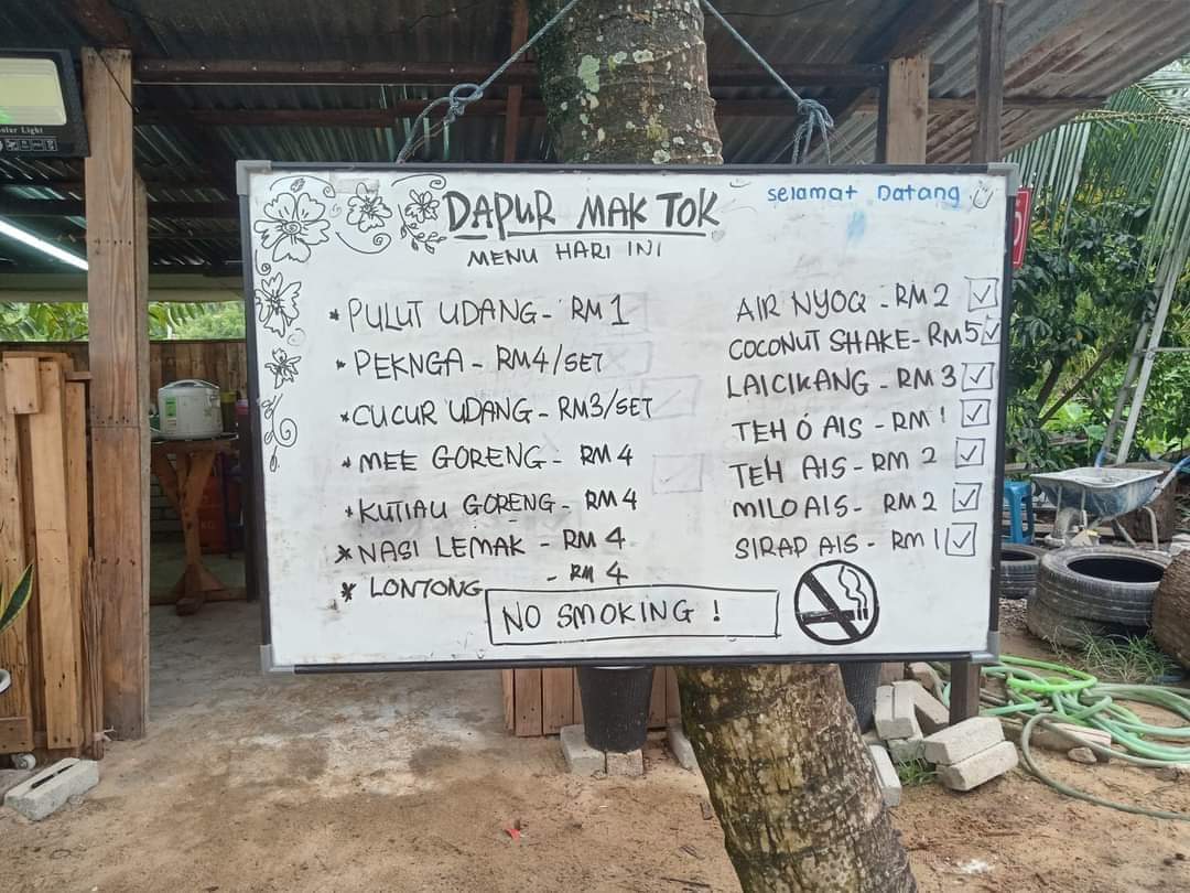 KitaPalaBataih's tweet photo. Port makan baru yang menarik di bawah pokok nyoq serta berpemandangan Indah Di Tepi sawah bendang. Kebun Kelapa Chaq In.

Lokasi di Permatang Rawa, Penaga, SPU
Hanya dibuka setiap Sabtu dan Ahad sahaja.. https://t.co/FyEw6tRRS9