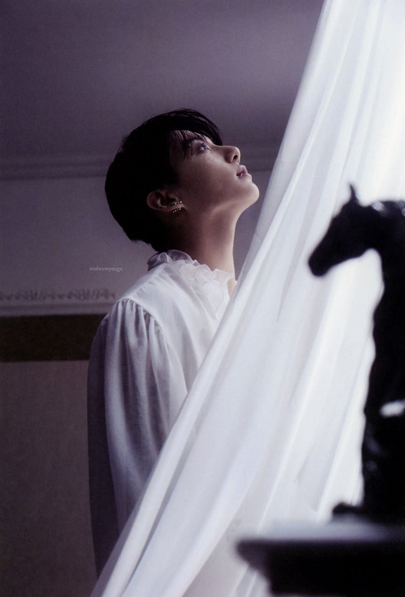 armyforever0620's tweet photo. Omg.. 중국.. Vampire https://t.co/TAcJuC3xR4