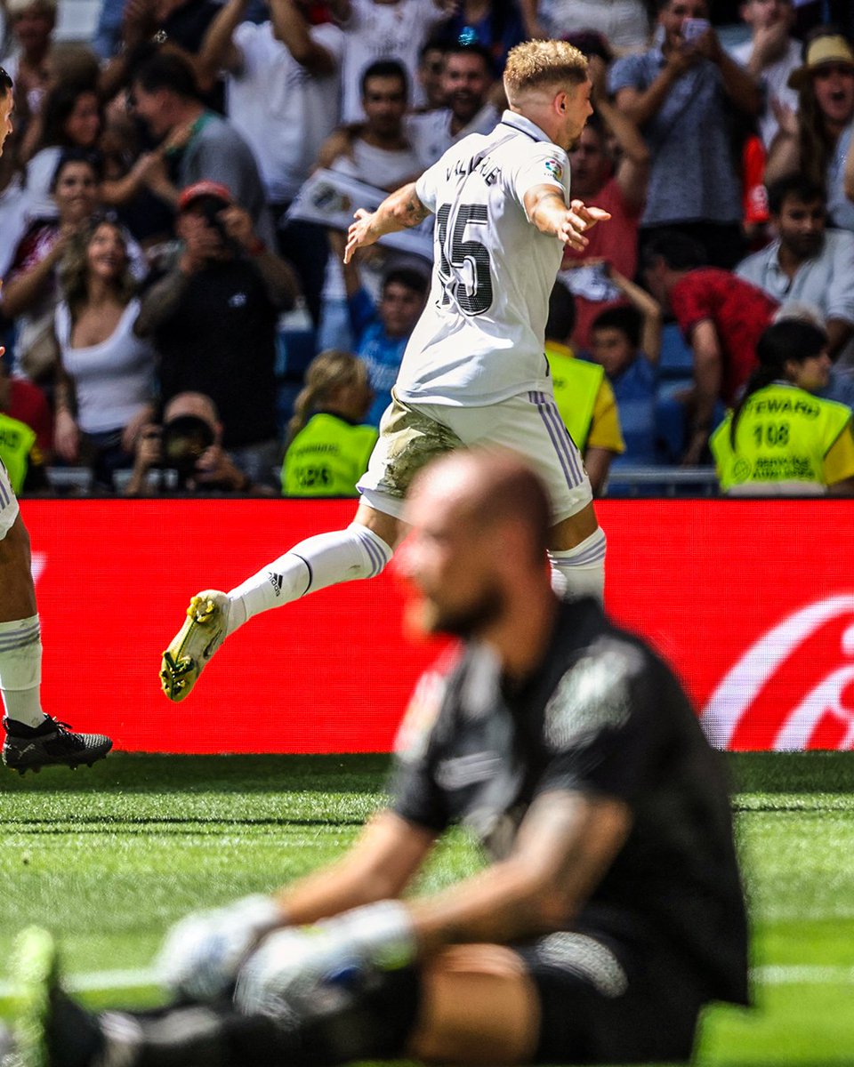 brfootball's tweet photo. Fede Valverde can do it all ✨ https://t.co/zftrNCzaus
