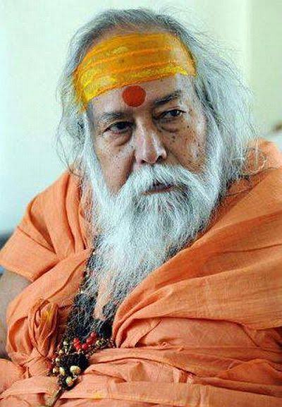 AvdheshanandG's tweet photo. सनातन संस्कृति संपोषक ,आर्ष परंपरा के शिखरस्थ सत्पुरुष व हिन्दू वैदिक धर्म के ध्वज वाहक स्वनामधन्य श्रीमज्जगद्गुरु-शङ्कराचार्य पूज्यपाद  श्री स्वामी स्वरूपानन्द सरस्वती जी महाभाग की ब्रह्मलीन चिन्मय सत्ता को भाव पूर्ण श्रद्धासुमन समर्पित हैं । 

#स्वरूपानंद_सरस्वती #शंकराचार्य https://t.co/HVlXn9GIIF
