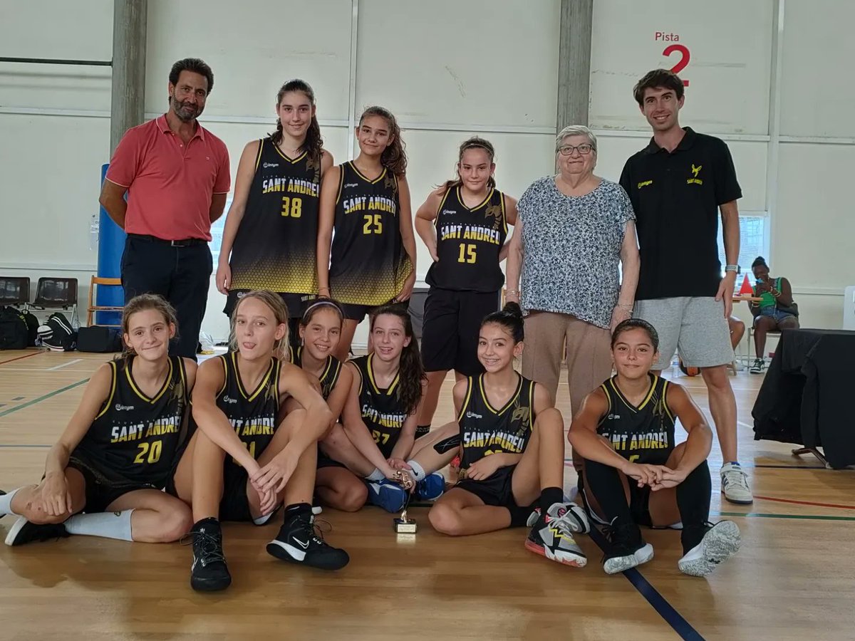 JoventutLCorts's tweet photo. 🏀 VI Torneig Pepa Soler
Donem per finalitzada la categoria d'INFANTIL INTER 

🥇 Joventut Les Corts 09
🥈 @CBSantAndreu
🥉 @JETerrassa
4️⃣ @Basquet_BAM

👏🏼 Enhorabona a tots els equips pel gran torneig 

#123LesCorts @JoventutLCorts https://t.co/7lTJ7lLDRV
