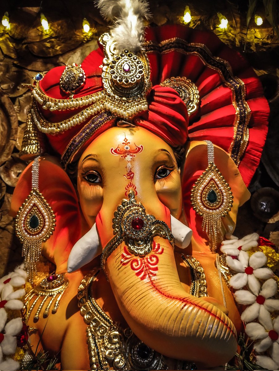 Nusta_Confused's tweet photo. तुमच्या आयुष्यातील आनंद,
गणेशाच्या उदराइतका विशाल असो,
अडचणी उंदराइतक्या लहान होवो,
आयुष्य सोंडेप्रमाणे लांब होवो. 🙏🏻
.
#GaneshChaturthi2022 #ganpatibappamorya #hindufestival #positivity #faith https://t.co/X7q6RAxaKw