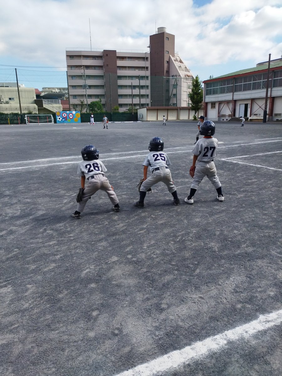 残暑の中、チビっ子選手の声出し最高

#一生懸命 #精一杯
#気持ち　#楽しい
#勢い　#疲れた