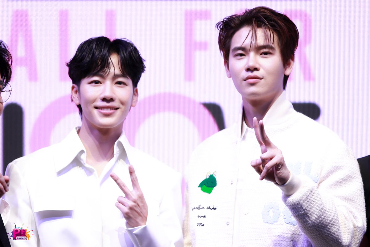 PRSocietyNews's tweet image. สองหนุ่ม หยิ่น-วอร์ ร่วมงาน
Praew Charity2022 
&quot;All For Love&quot; 

#PraewCharity2022 #yinyin_anw #warwanarat #yinwar