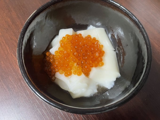 炭水化物やから合うやろ!といくらもちチャレンジしたけど、引き分けたので醤油追加して食べました 