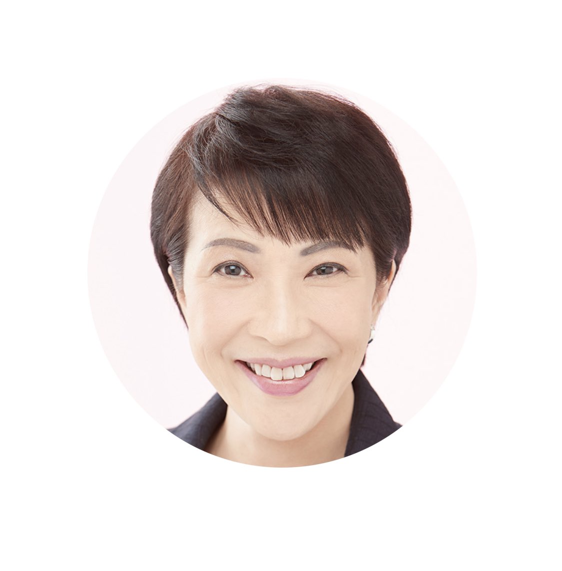 takumama339's tweet image. 2021年自民党総裁選‼️

高市早苗さんを総理大臣にするために何か動かないといけない‼️と思いました。。。
夫と話し合いまして、2人で高市さん事務所から自民党員に♬.*ﾟ
これからも高市早苗さんを総理大臣にするため党員継続致します🎌💕頑張ってください📣✊🏻

#高市早苗
#高市早苗さんを総理大臣に