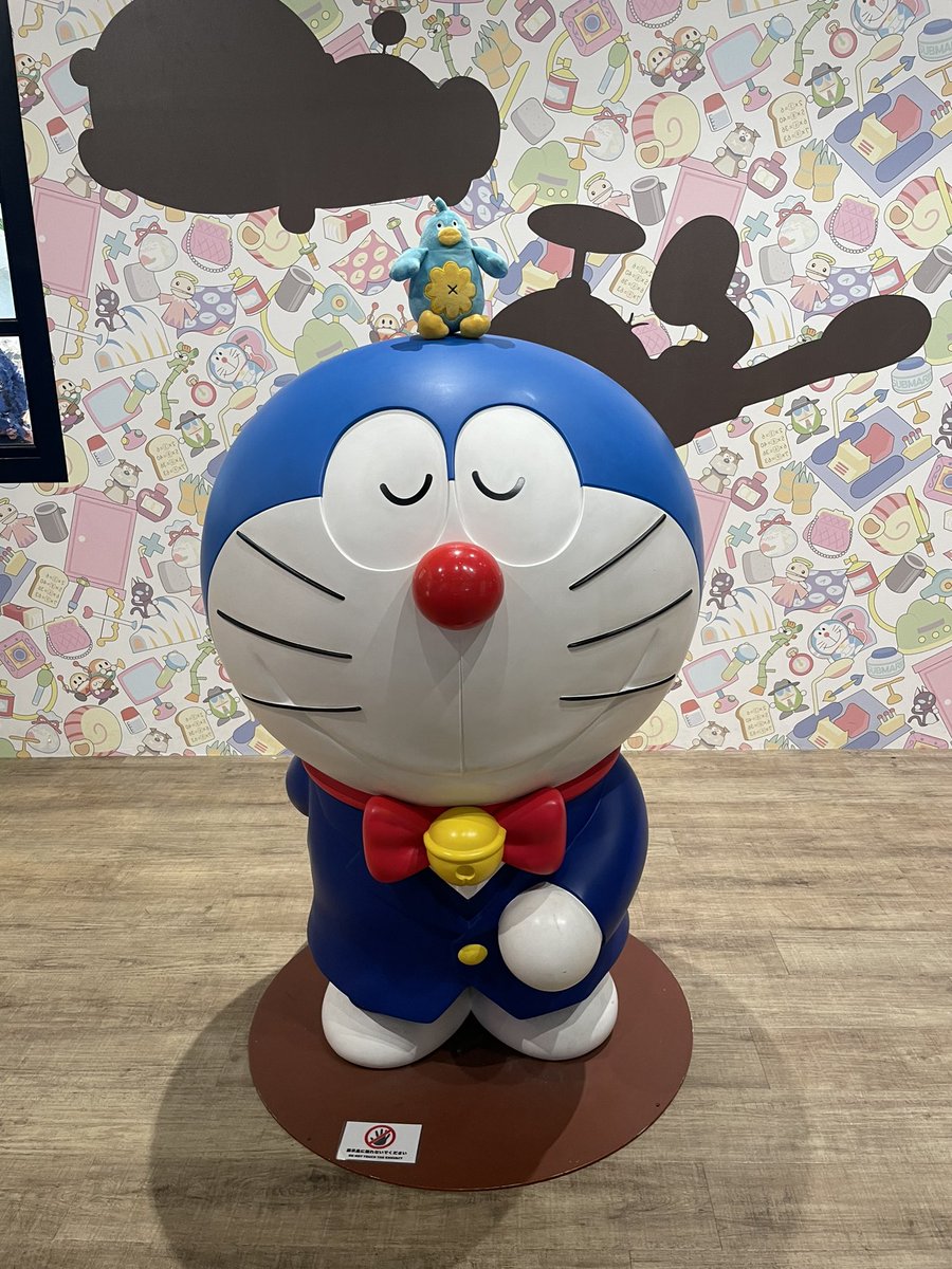 tachyon12231's tweet photo. 1日1ポカ
今日の #ポカ撮
126日目:ダイバーシティとポカ
夢の共演!
ドラえもんとポカ!
サンリオキャラとポカ!
キティちゃんのコンセプトがわからんwww
#ポカ #ポカの居る生活
#日向坂46 #未来デパート
#HelloKittyJapan https://t.co/4zpSbImppe