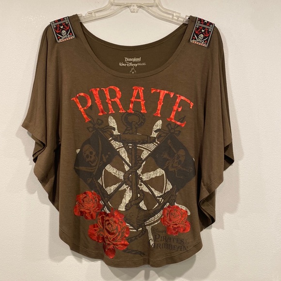 rusticinlubbock's tweet photo. So good I had to share! Check out all the items I'm loving on @Poshmarkapp #poshmark #fashion #style #shopmycloset #freepeople #disney #jessicahoward: https://t.co/q8Sxd7Sr6q https://t.co/vto7NHKyUI