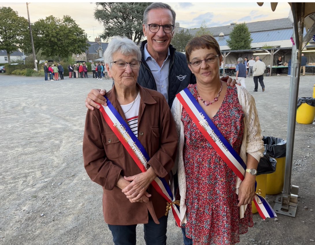 Yannick FAVENNEC on Twitter "Fête communale ce weekend à St Denis de