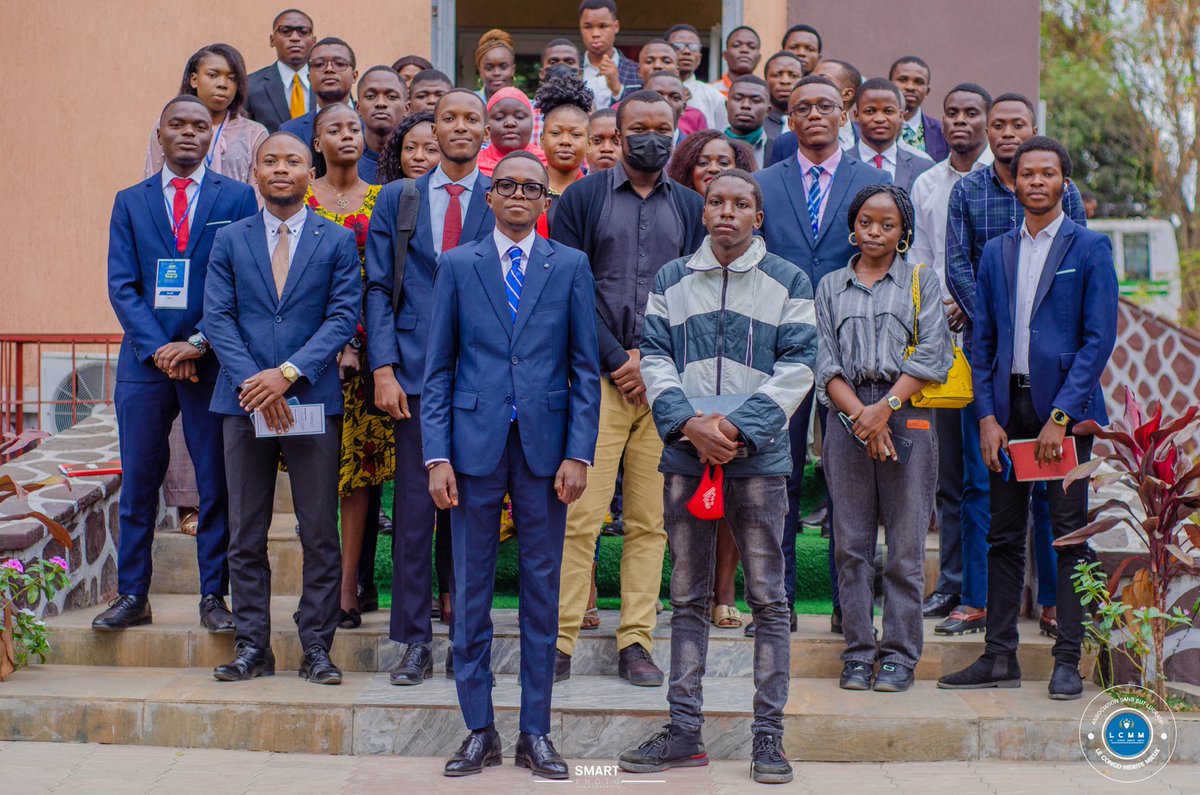 CongoMieux's tweet photo. Ainsi l’université de Kinshasa a clôturé en date du vendredi 09 septembre la campagne de réflexion Po Na Congo. 
L’ISC et l’ISP sont les deux instituts retenus pour abriter la seconde partie de la campagne dans la huitaine après publication incessante des programmes. https://t.co/bBN9p1xweX