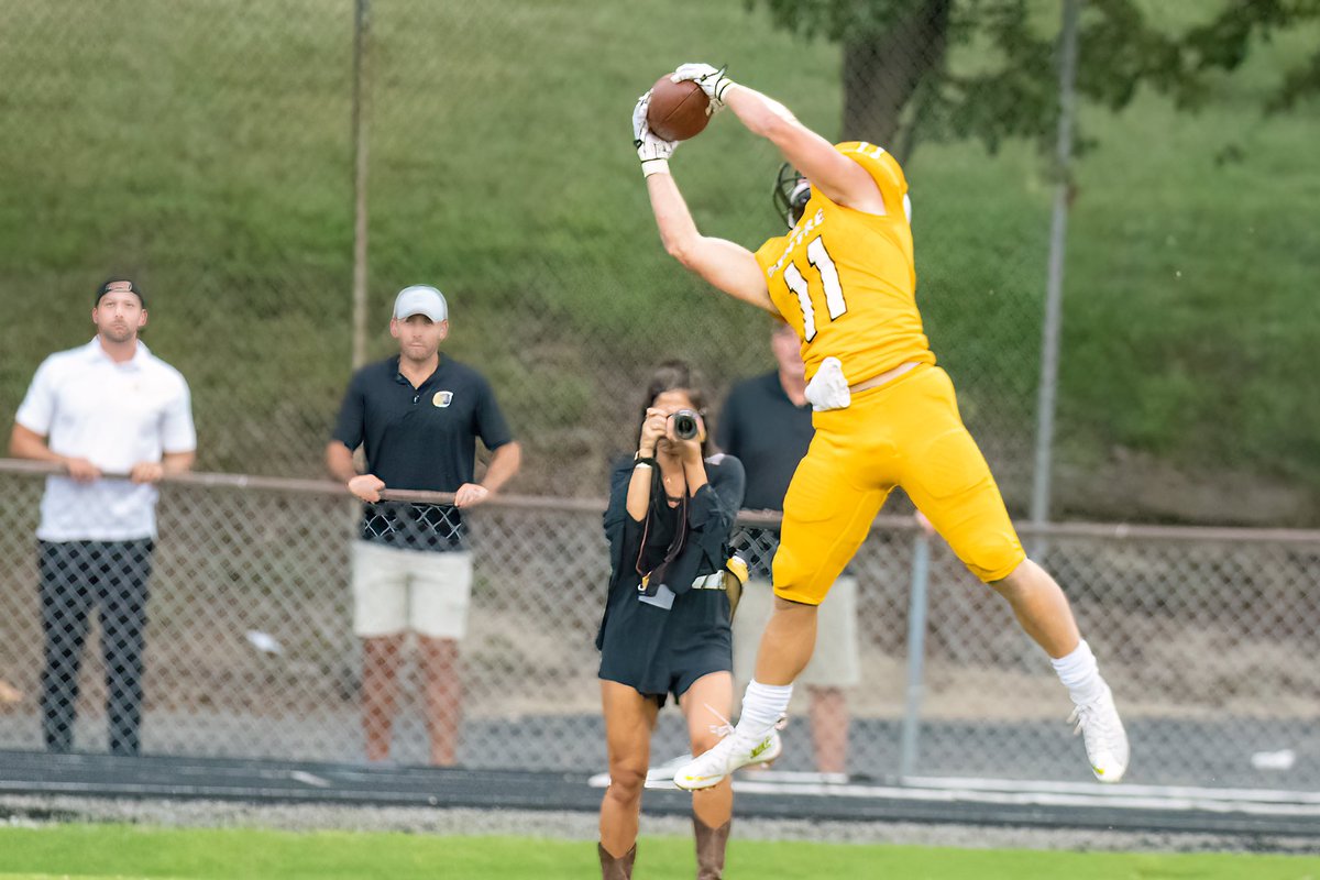 CZ_the_Image's tweet image. @CentreFootball @willmcdaniel_ sequence…