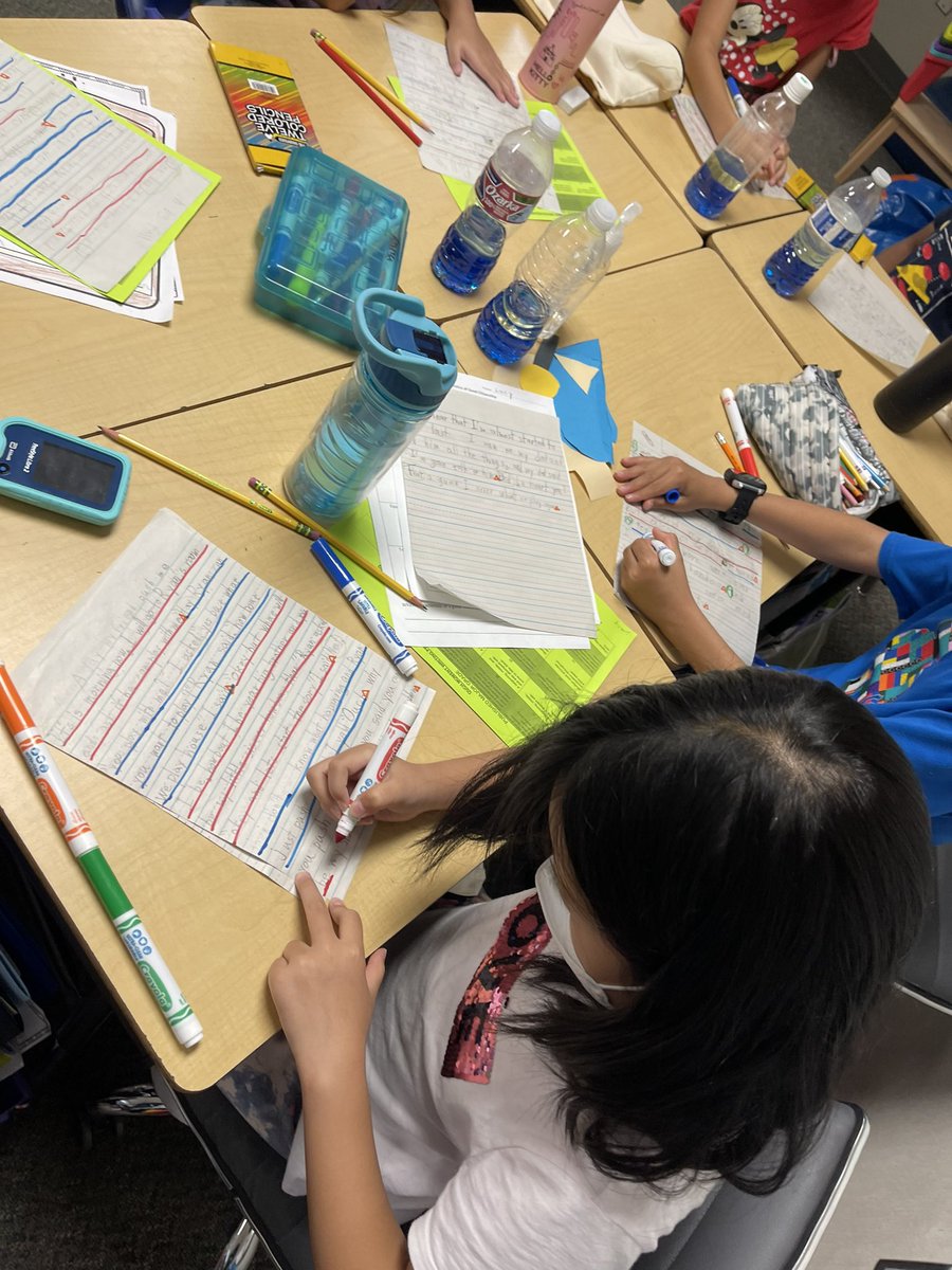 MrsHernandezCSE's tweet photo. We’ve been busy in 2nd grade! Here are some pics from our first month of school in ELAR/SS. @CSE_Chameleons https://t.co/b2au39yUu7