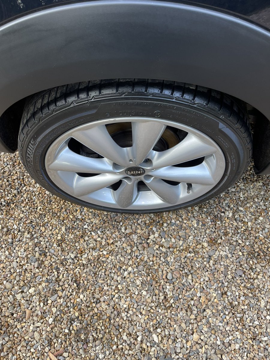 Swoosh Car Valeting tweet media