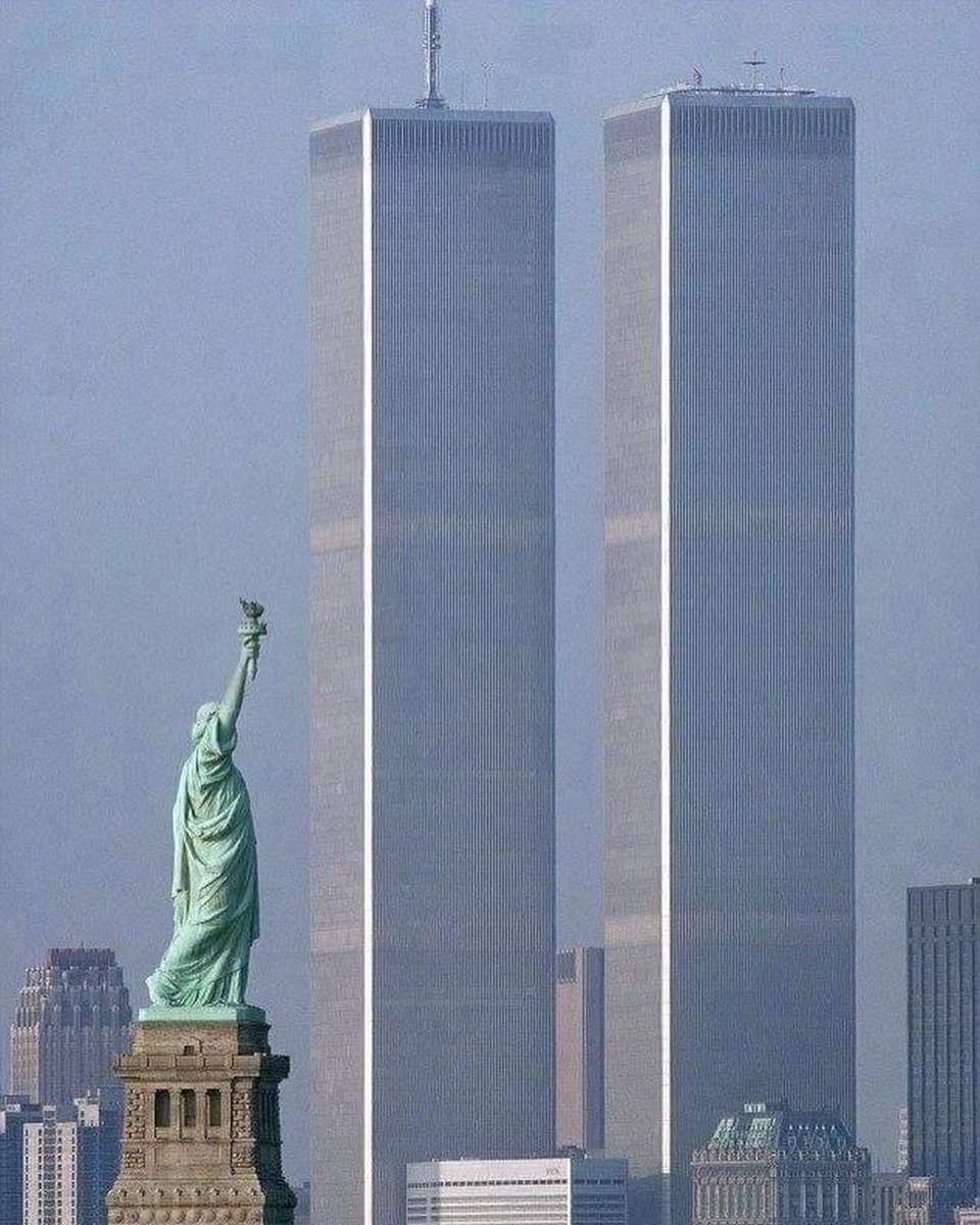 Redwood00051's tweet photo. Never Forget https://t.co/BkOMk0qcFN