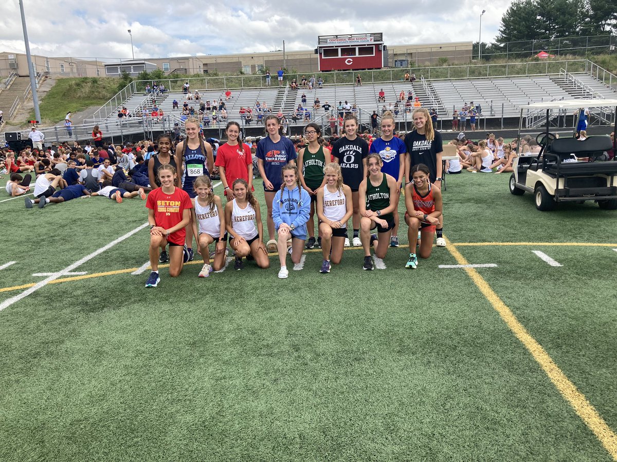Great effort at the Eagle Inv. Our teams ran well. Varsity placed 7th JV placed 4th. Maddy placed 13th Syd placed 15th. Getting stronger every week!!!! Go Bears!!!!