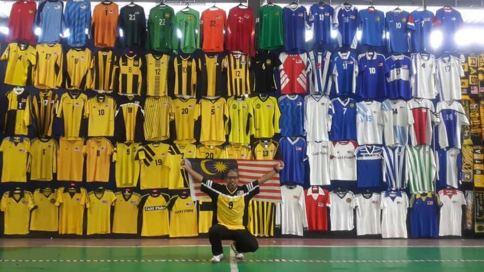 BamBeckham's tweet photo. @FAM_Malaysia 11.09.1926 - 11.09.2022

Selamat Hari ulang Tahun @FAM_Malaysia ke-96 🫡🇲🇾”Jersi Kita Wajah Kita”

Mudahan 4tahun lagi genap 100 layak Olimpik @ world cup🏆🫣

#GaleriMalaya #JcCollector🇲🇾 #MiniTrafford https://t.co/bpeicaoWSO