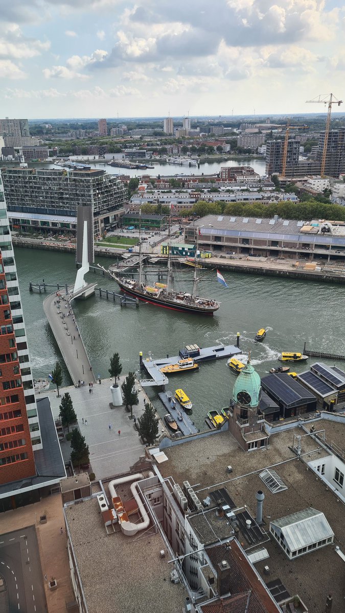 martin78k's tweet photo. Mooie Driemaster voor de "deur" #Rotterdam #Rijnhaven #Driemaster https://t.co/dU2dCKGyGv