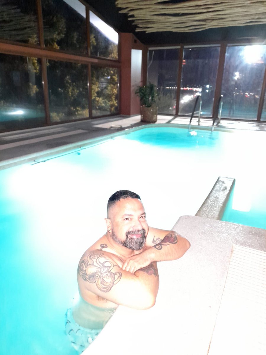 chelopipa's tweet photo. Holi ❤🌈 ( some nights bitches )
#TattooColour #tattooart #bearded #INK #tatuado #modopiscina https://t.co/ZhkCcEkGG0