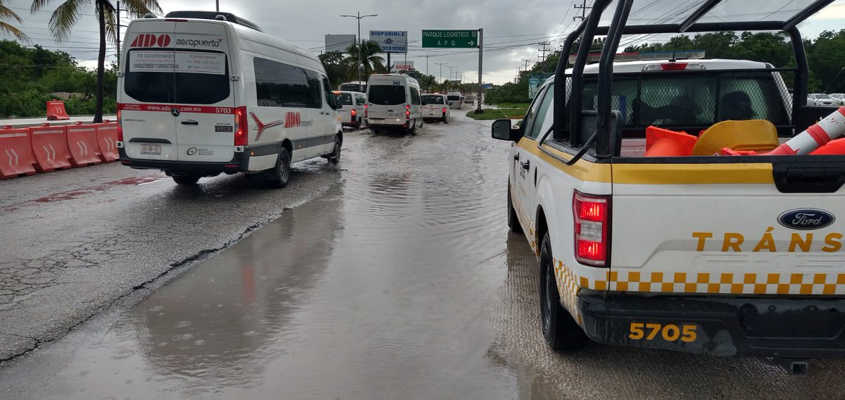 Tránsito de Cancún tweet media