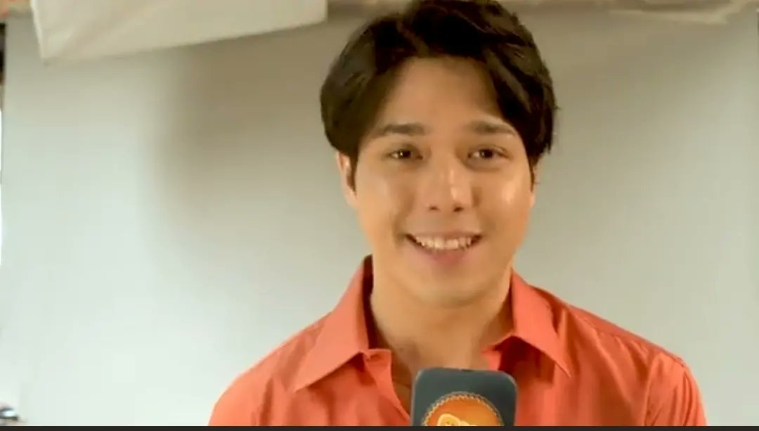 elmotizens's tweet photo. SIR MAHAL NA MAHAL KITA! 😍

#ElmoMagalona https://t.co/FQh7hn6v77