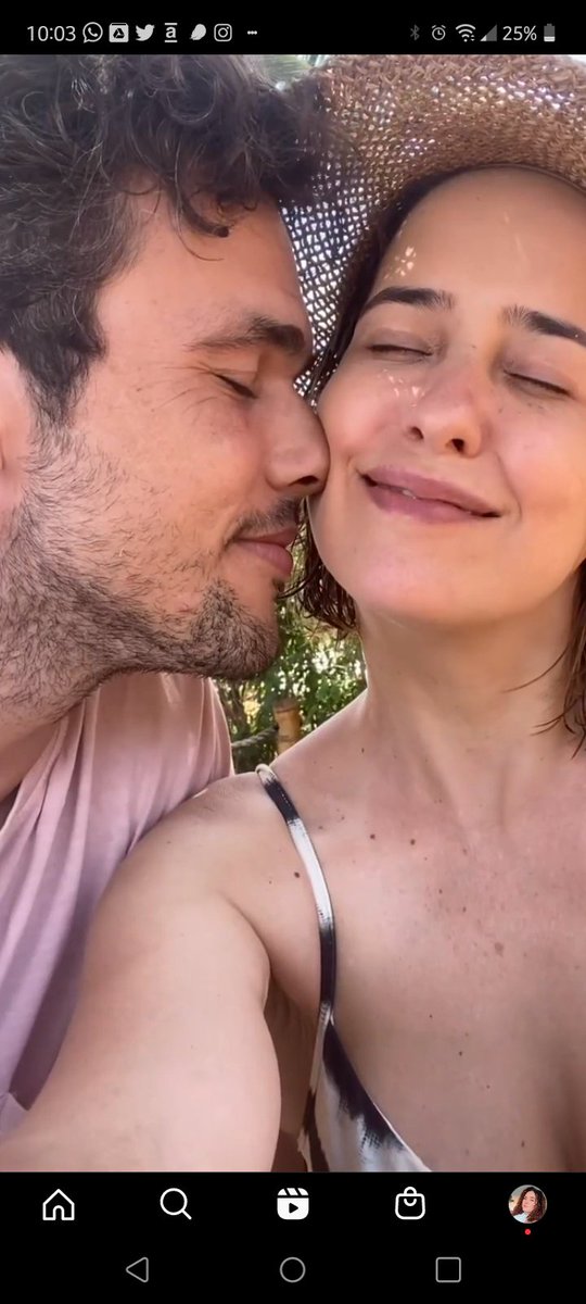 O casal aproveitando o descanso em Fernando de Noronha 

📹 Instagram: palomaduarteoficial