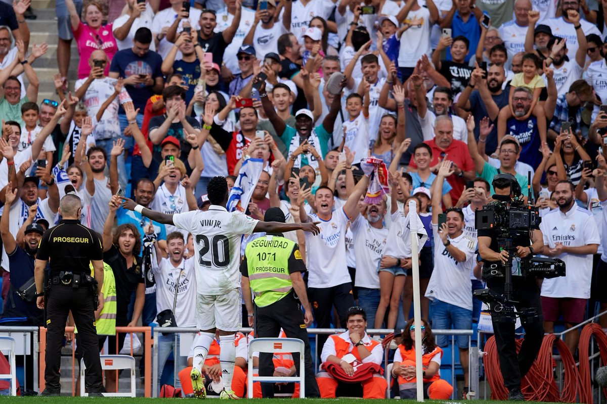 Vinícius Júnior has become the youngest player to score in four consecutive La Liga games for Real Madrid since Gonzalo Higuaín in November 2009. <a href="/OptaJose/">OptaJose</a>