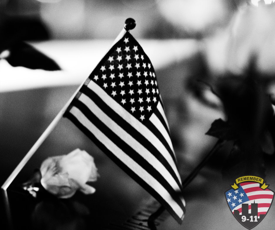 OfficialSOSIN's tweet photo. 9/11/01 changed our lives and our country. We can #NeverForget the victims of that tragic day or the Americans from all walks of life who stepped up as heroes. https://t.co/9h66o7ufZb