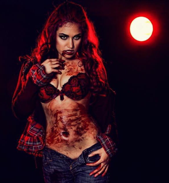 Nicdali's tweet photo. My comic @MsMexicacomic and the inspiration for her #nicdali #thenightqueen https://t.co/fgSxqNepF0