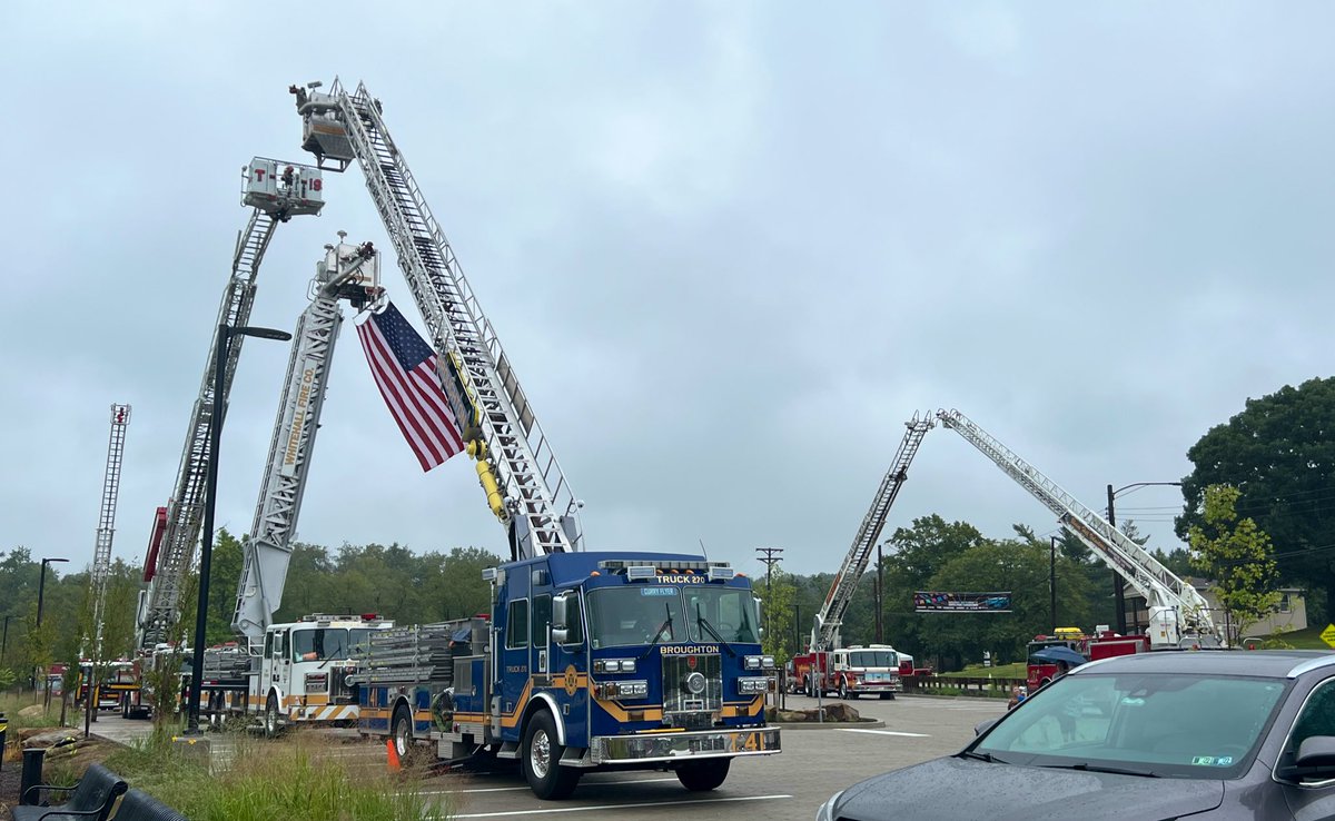 We’re in South Park for Library VFC’s 9/11 Memorial Stair Climb - 110 stories to climb… wow 😯 #911NeverForget 
#Firstnet 💫
