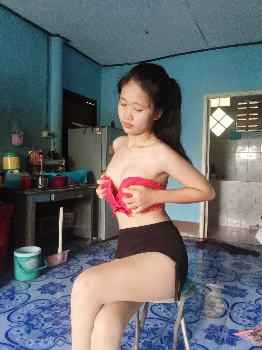 รวย รวย @rwyrwy32753259 - Twitter Profile | Sotwe