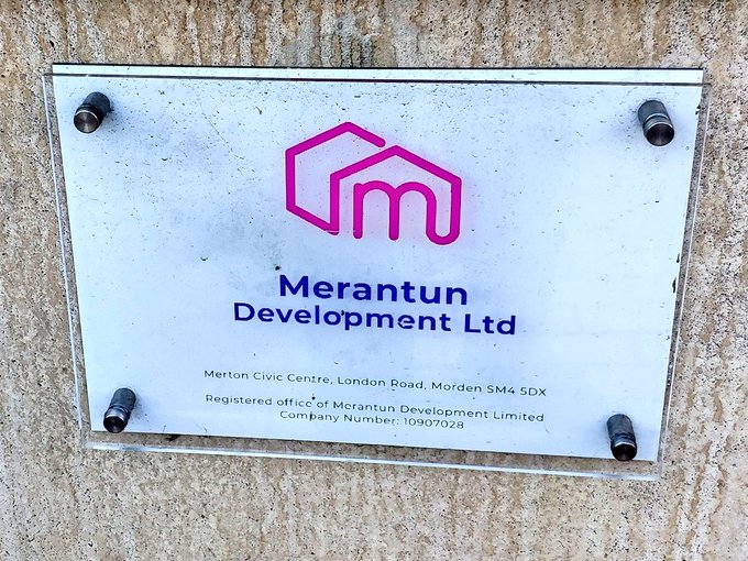 MarkGale's tweet photo. Didn't have time to get a new head office signage for the pheonix housing company.
#MerantunDevelopmentLtd 2 - If at first you don’t succeed, lower your standards. https://t.co/nk7KMaUa0F