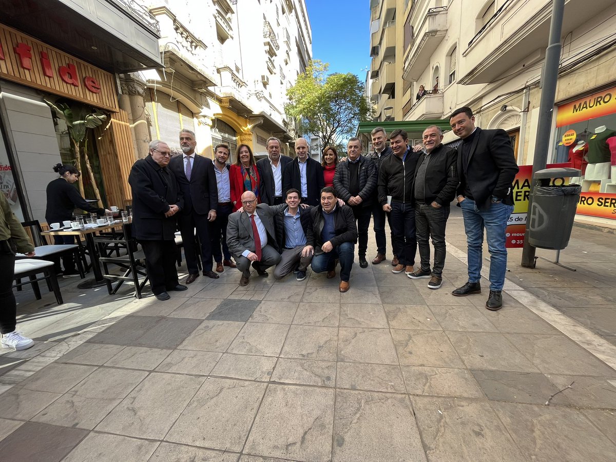 ljuez's tweet photo. Acompañamos a @horaciorlarreta en su visita a #Córdoba.Días intensos y productivos en #MarcosJuárez apoyando a @saramajorel y @DellarossaPedro Recorrimos el corazón productivo de la #Argentina en #SanFrancisco, #Arroyito y #CbaCapital con la autopartista Montich, orgullo cordobés https://t.co/3t3WG2xBQi